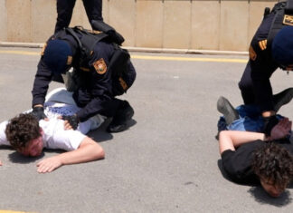 В Баку демонстративно задержали две банды россиян, напомнив насилие силовиков РФ против азербайджанцев | ВИДЕО