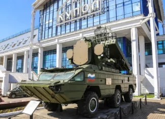 В России дроны атаковали военный завод в Ижевске, который производит ЗРК | ВИДЕО