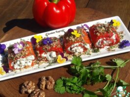 Запеченные перцы с сырной начинкой