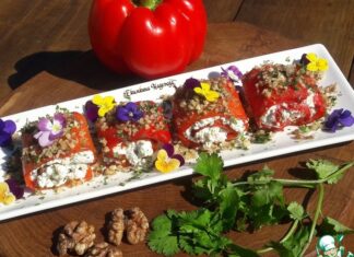 Запеченные перцы с сырной начинкой