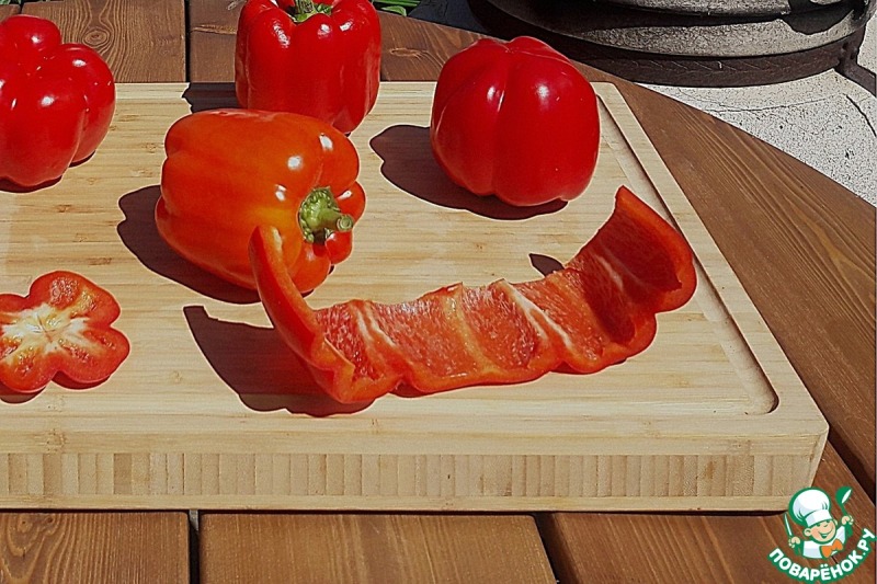 Запеченные перцы с сырной начинкой