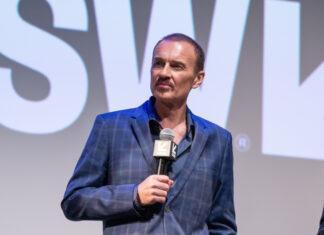 Звезда сериала «Все женщины – ведьмы» Джулиан Мак-Магон умер после борьбы с раком