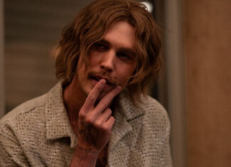 6 самых жестких фильмов с блестящим черным юмором, которые должен увидеть каждый