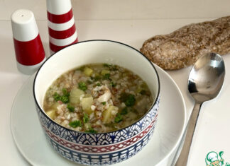 Айнтопф с гречкой и луком-пореем