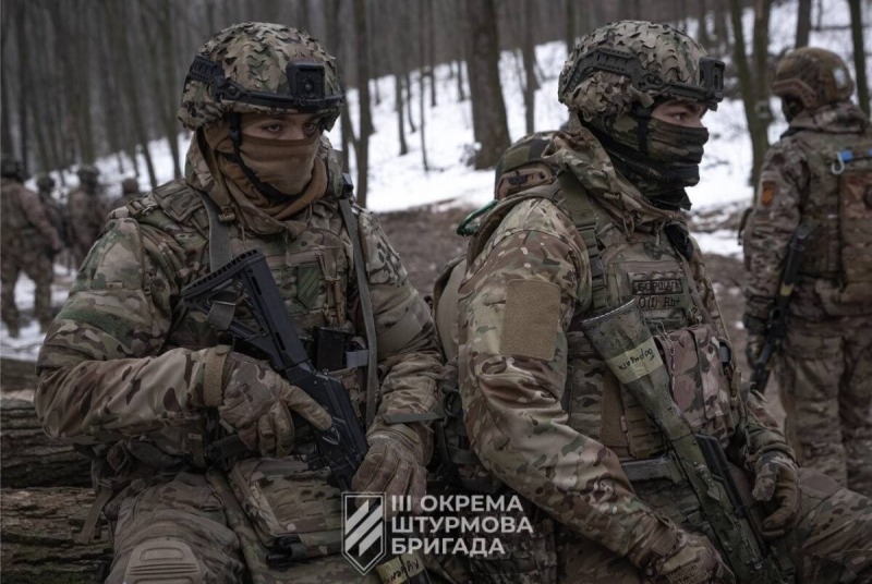 Билецкий: Третий армейский корпус сдержал наступление врага на последнем рубеже Донбасса