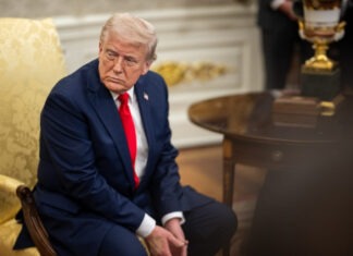 Большинство американцев считают Трампа некомпетентным в вопросе войны в Украине