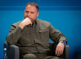 Ермак: Украина не будет проводить референдум о внесении изменений в Конституцию ради территориальных уступок РФ