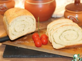 Хлеб из слоеного теста с травами