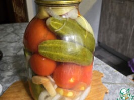 Яблочно-луковые томаты