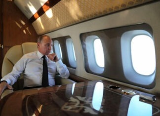 Кремль устроил спецоперацию из перелета Путина на Аляску