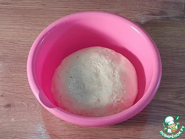 Круглые пирожки с овощами и яйцом