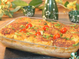 Куриные котлеты на кабачковой подушке