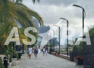 Над Сочи поднялся густой дым: Дроны СБУ ударили по нефтебазе