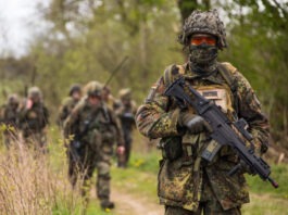 Почти 60% немцев не стали бы воевать за свою страну