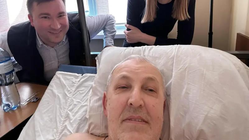 Полиция: Нападения на журналиста Юрия Макарова не было — он сам ранил себя ножом