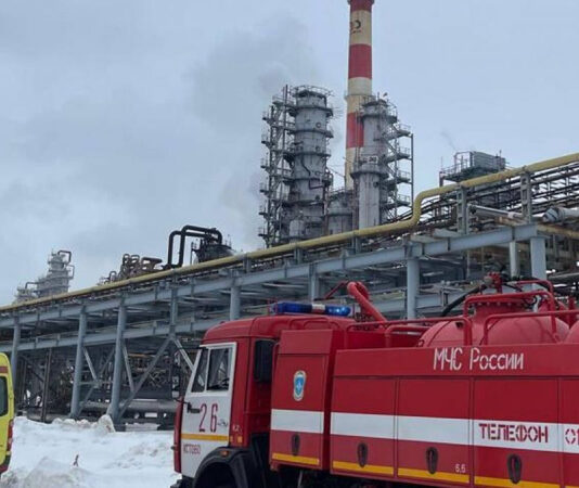 После удара беспилотников Рязанский НПЗ остановил половину мощностей, Новокуйбышевский НПЗ остановился