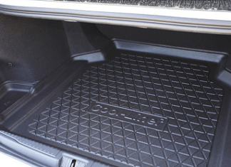 Какой багажный коврик выбрать