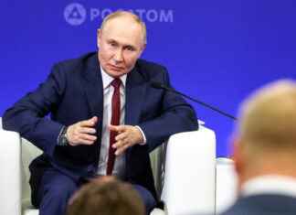 РосСМИ: Путин провел секретную встречу в Сарове, где могли обсуждать ракету с ядерной боеголовкой «Буревестник»