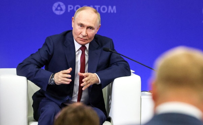 РосСМИ: Путин провел секретную встречу в Сарове, где могли обсуждать ракету с ядерной боеголовкой «Буревестник»