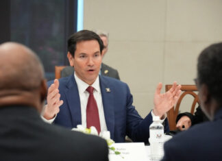 Рубио говорит, что Украина должна сама решать территориальные вопросы. В то же время Трамп заявил обратное