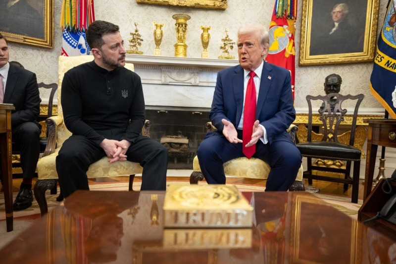 СМИ: Отношение Трампа к Зеленскому очень осложняет его положение