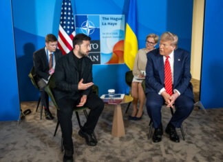 СМИ: Трамп хочет, чтобы Украина заключила «быстрое соглашение» с Путиным. Зеленский отказался