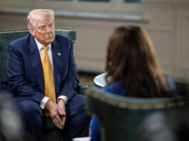 Трамп развернул две атомные подводные лодки из-за заявлений Медведева