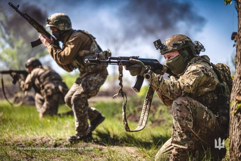 Украинские бойцы зачистили Покровск от российских ДРГ: видео