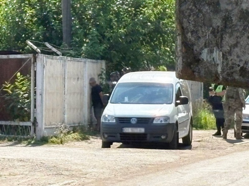 В Черкассах мужчина с гранатами пытался взять в заложники сотрудников ТЦК