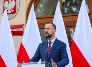 В Польше пригрозили заблокировать вступление Украины в ЕС, пока Киев не признает Волынскую трагедию