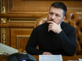 Зеленский предлагает Путину перейти от заявлений к уровню разговора