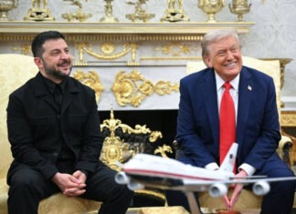 Журналист, который в Белом доме спросил у Зеленского о костюме, извинился