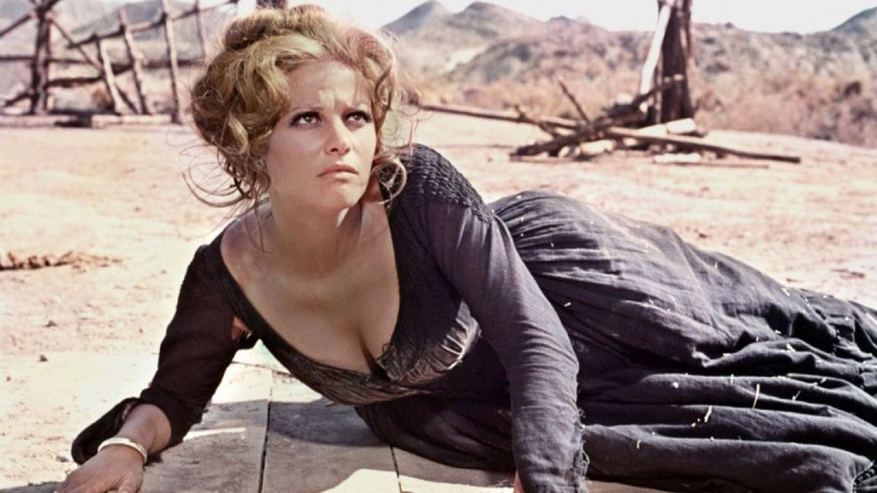 3 легендарных фильма с покойной Клаудией Кардинале, которые должен увидеть каждый