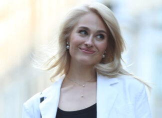 Анастасия Цимбалару неожиданно показалась с фатой и в роскошном свадебном платье