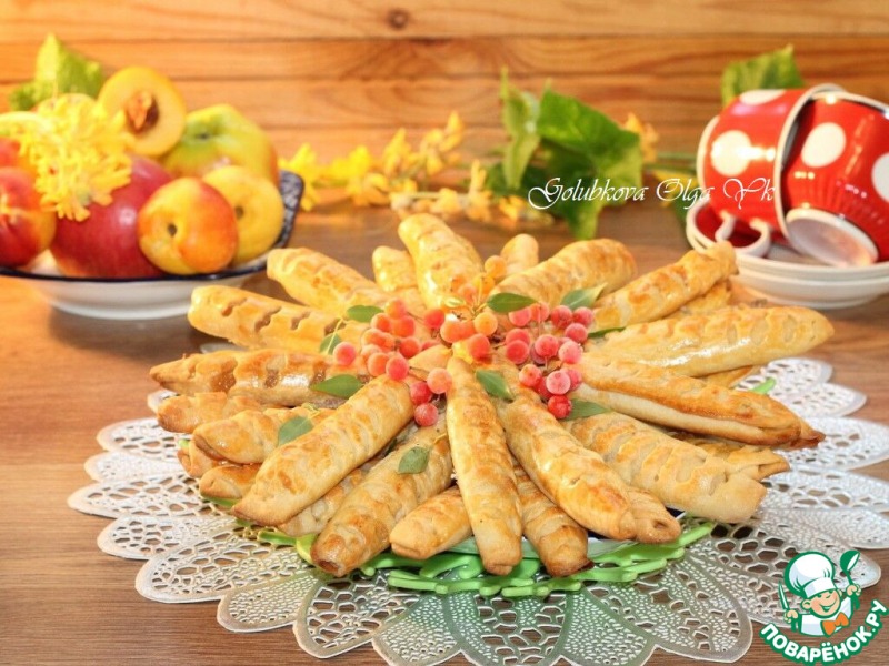 Булочки-трубочки с творогом и повидлом