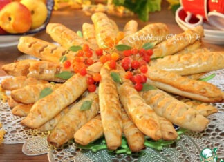 Булочки-трубочки с творогом и повидлом