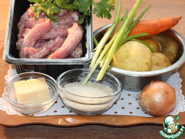 Cуп из куриных шеек с рисом