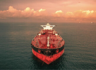 Китай тайно отправлял грузовое судно в оккупированный Севастополь