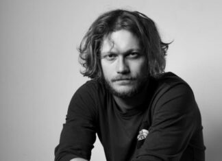 «На фоне обвинений в насилии»: Темляк отказался от престижной кинопремии «Золотая дзиґа»