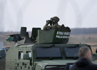 Польша хочет сбивать российские дроны над Украиной без разрешения НАТО и ЕС