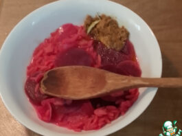 Ризотто в кокосово-свекольном соусе