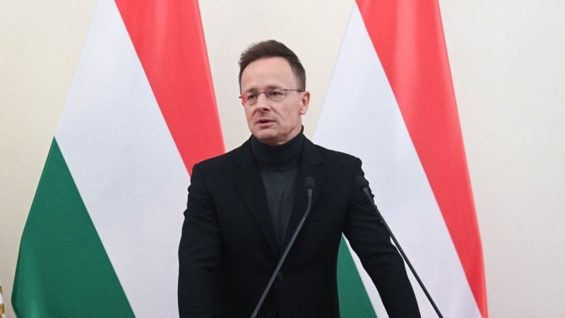 Сходит с ума: Сийярто резко отреагировал на слова Зеленского о венгерских дронах в Украине