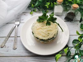 Слоёный рыбный салат «Лето»