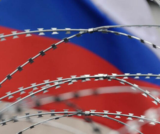 СМИ: Евросоюз отложил принятие новых санкций против России из-за США