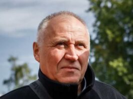 СМИ: Освобожденного белорусского политзаключенного Статкевича вернули в колонию