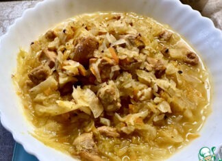 Солянка с курицей. Без масла, но на курином бульоне