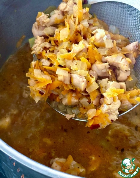 Солянка с курицей. Без масла, но на курином бульоне