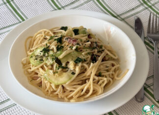 Спагетти с кабачками в сливочном соусе