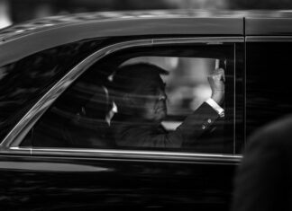 Трамп переложил ответственность за введение санкций США против РФ на Европу