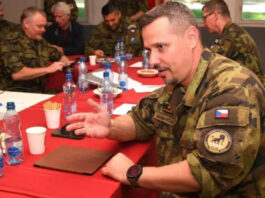 В Чехии с ножом напали на близкого к Генштабу высокопоставленного генерала